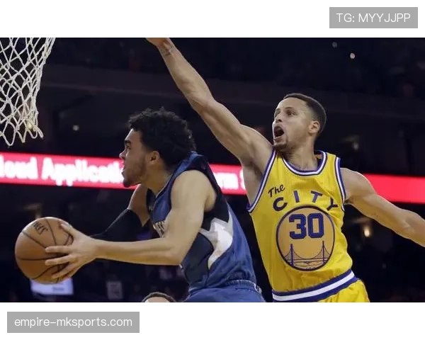 阿门·汤普森无球跑动提升命中率显著 差异化拉开投篮空间