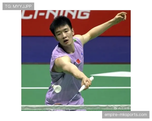 李诗沣训练结束背影，一个人斥巨资买了俩豪车场面又炸了！